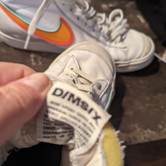 Vintage Nike shoes - Picture 5 of 8